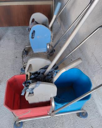 carrelli per pulizie