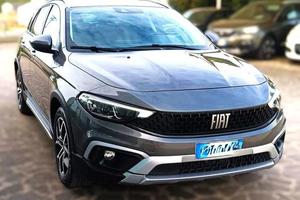 FIAT Tipo 1.5 Hybrid DCT SW Cross