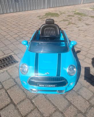 Macchinina per bambini elettrica radiocomandata