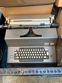 macchina da scrivere elettrica olivetti