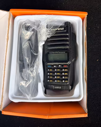 Radio ricetrasmittente portatile (walkie-talkie)