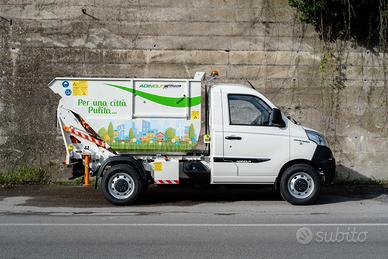 Piaggio porter con vasca raccolta rifiuti urbani