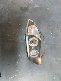 BMW Serie 1 Faro ant.dx