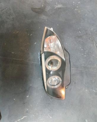 BMW Serie 1 Faro ant.dx