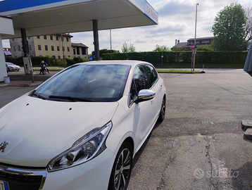 Peugeot 208 allure