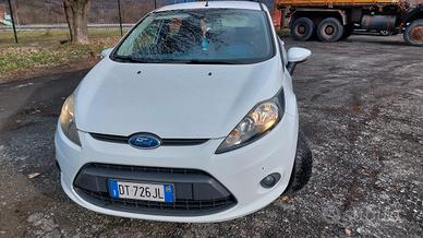 auto usata Ford fiesta 