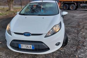 auto usata Ford fiesta 
