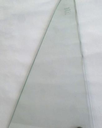 Vetro deflettore destro FIAT 124