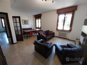 Appartamento fino a 10 persone per affitti brevi