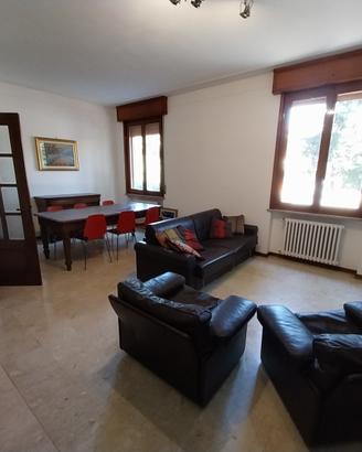Appartamento fino a 10 persone per affitti brevi