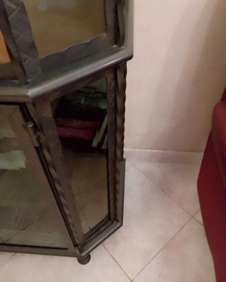 Vetrinetta in ferro battuto