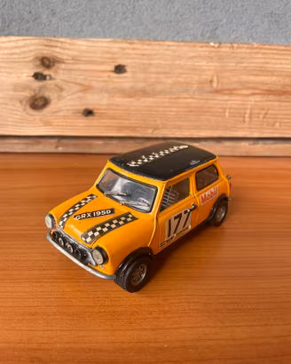 Modellino Politoys Mini Cooper Racing vintage