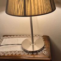 armadio  comodini luci letto