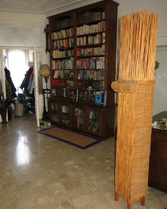 Lampada da terra etnica in legno e canna