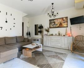 Borghesiana, villa di 120 mq con sala hobby