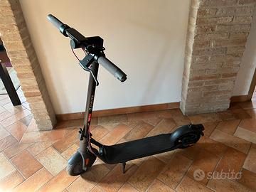 Monopattino Navee v25i PRO