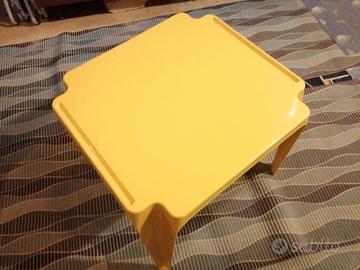 tavolino giallo quadrato 45cm largo 55 cm alto