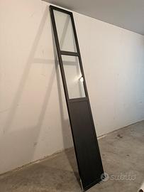 Pannello divisorio in metallo e vetro