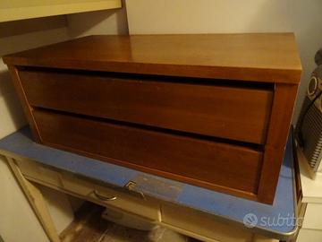 Cassettiera in legno