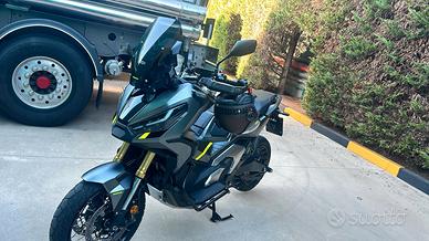 Honda X-ADV 750.