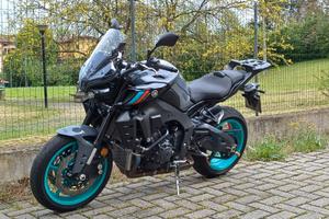 Yamaha  mt10  2022