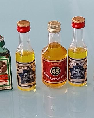 Lotto di mignon di liquori vari vintage 