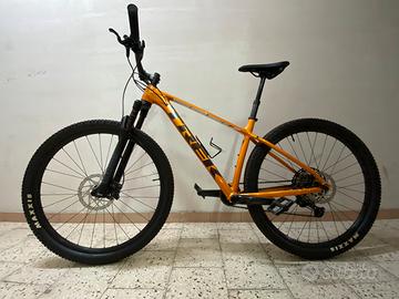 Trek X Caliber 9 2022