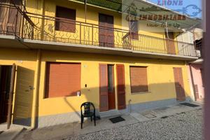 Villa di 200 m² con 5 locali e box auto a San Gior