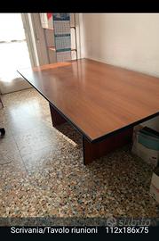 Scrivania grande / tavolo da riunioni