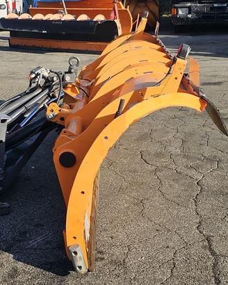 LAMA SGOMBRANEVE BUCHER mod: LM32