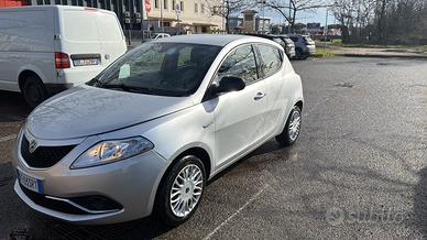 Lancia ypsilon 2016 52000 km