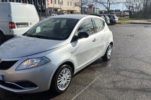 Lancia ypsilon 2016 52000 km