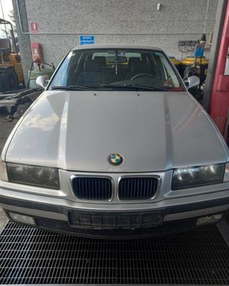 Bmw 318 1999 sw 53.23