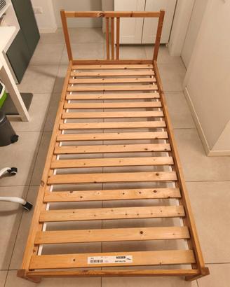 letto singolo ikea con doghe di legno
