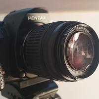 Pentax K30 con 2 obiettivi e accessori 