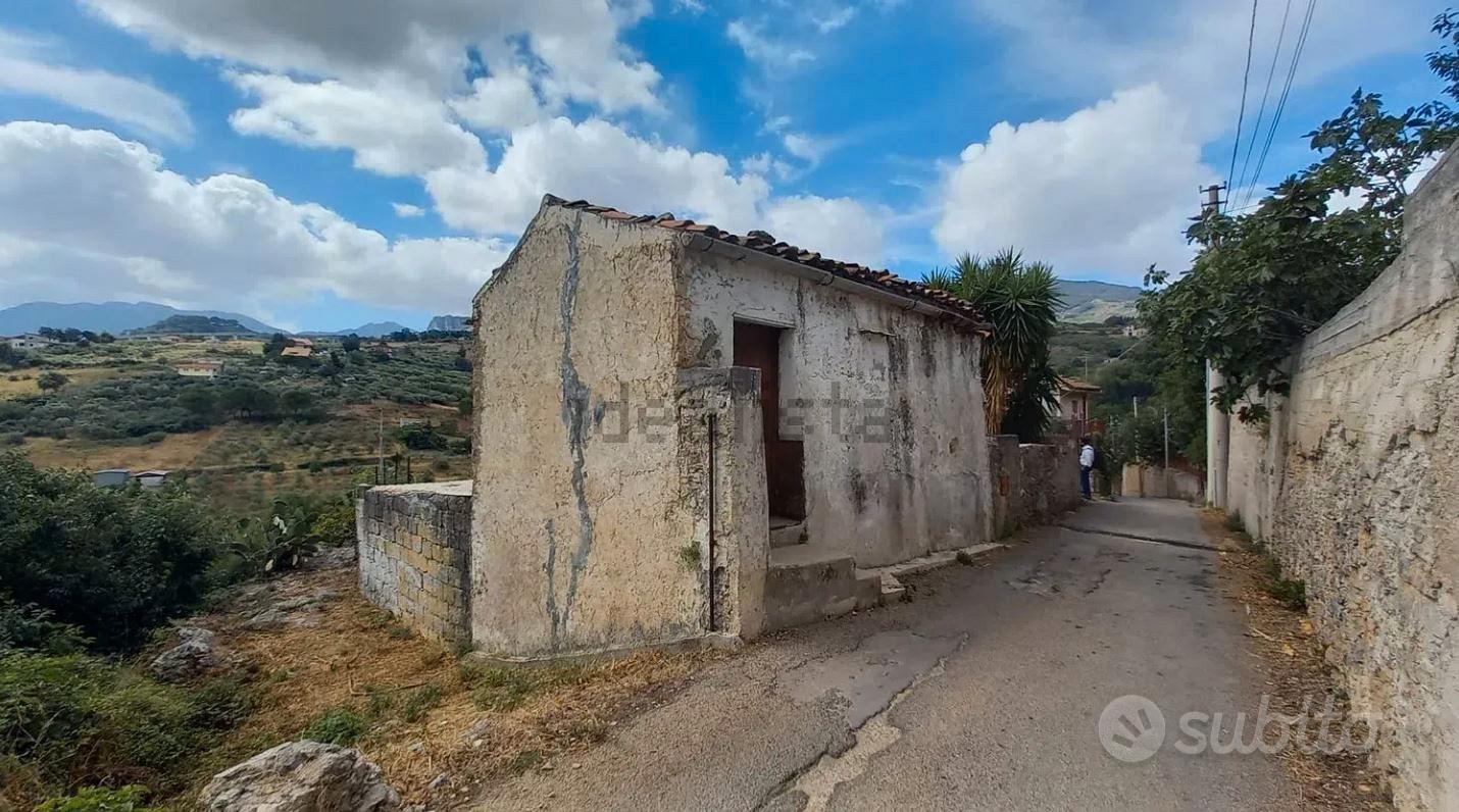 Casa di paese in Via Molino - Vista 2
