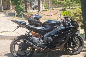 Yamaha R6