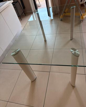 Tavolo in Vetro