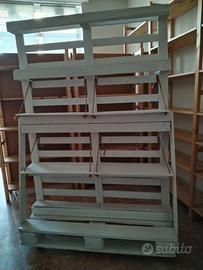 mobile con mensole da pallet