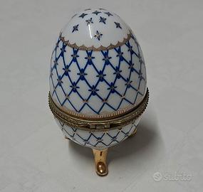 Uovo da collezione in finissima porcellana René