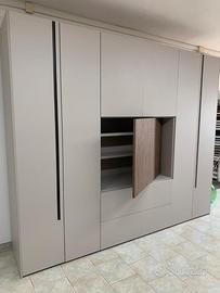 ARMADIO CON PORTA TV GIREVOLE