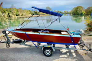 Barca in legno con motore fuoribordo Honda 20cv