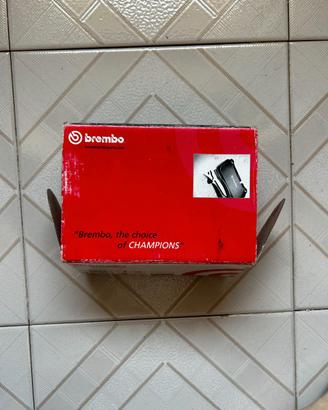 Kit Pastiglie Freno Anteriori Brembo con Sensore