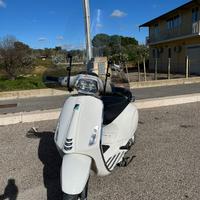 Piaggio Vespa sprint 50 4t 3v Euro5 2023