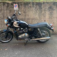 Triumph Bonneville SE 2013