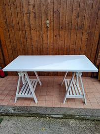 tavolo con cavalletti