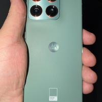 telefono motorola e tutti gli accessori