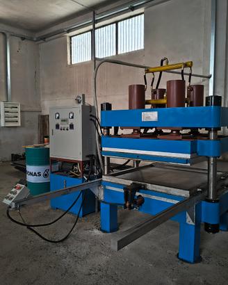 Pacchetto completo produzione mattonelle in gomma