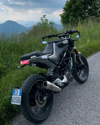 Husqvarna svartpilen 125 2021