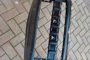 paraurti  anteriore  nuovo